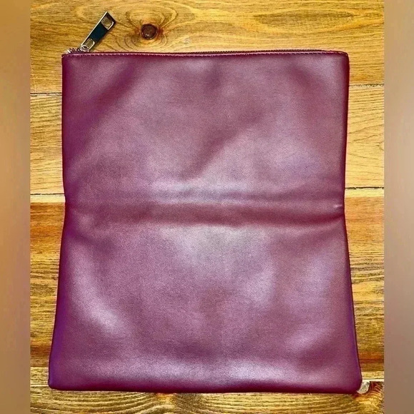 Summer & Rose | Vegan Leather & Velvet Foldover Clutch | Burgundy - Picture 4 of 6